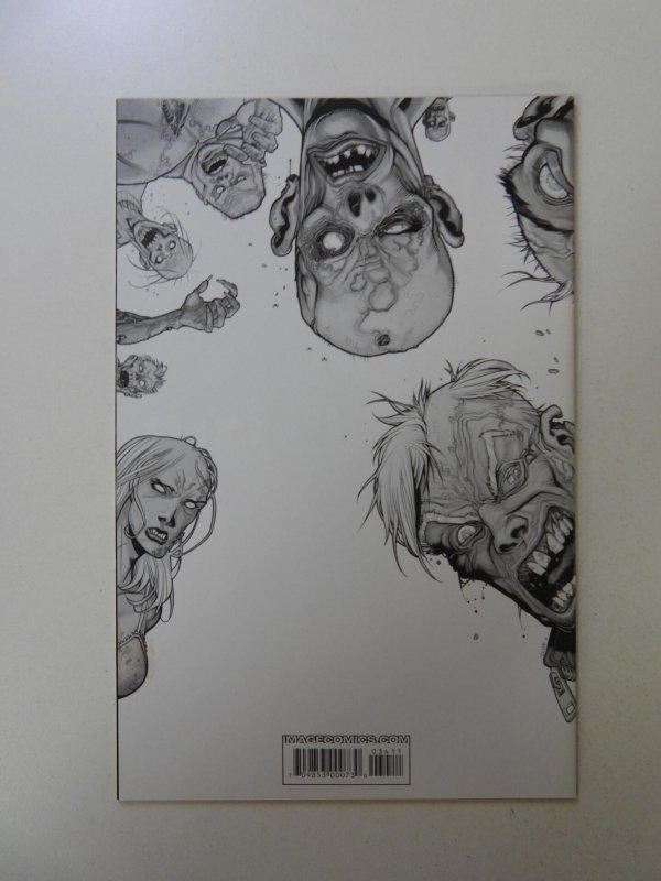 The Walking Dead #34 (2007) NM- condition