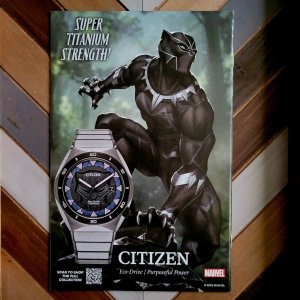 PREDATOR #1 (Marvel 2022) Debut Marvel Issue - HIGH GRADE, Skottie Young Cover