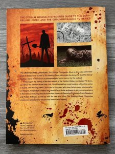 2011 WALKING DEAD CHRONICLES Companion Bookby Paul Ruditis SC FN+ 6.5 3rd Abrams