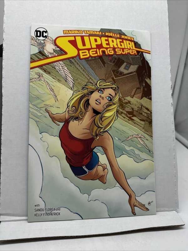 Supergirl: Being Super by Tamaki, Mariko