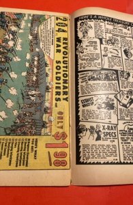 The Amazing Spider-Man #58 (1968)spider killer, bottom small spine split