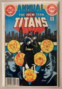 New Teen Titans #2 Newsstand DC Annual (8.0 VF) 1st appearance Vigilante (1983)