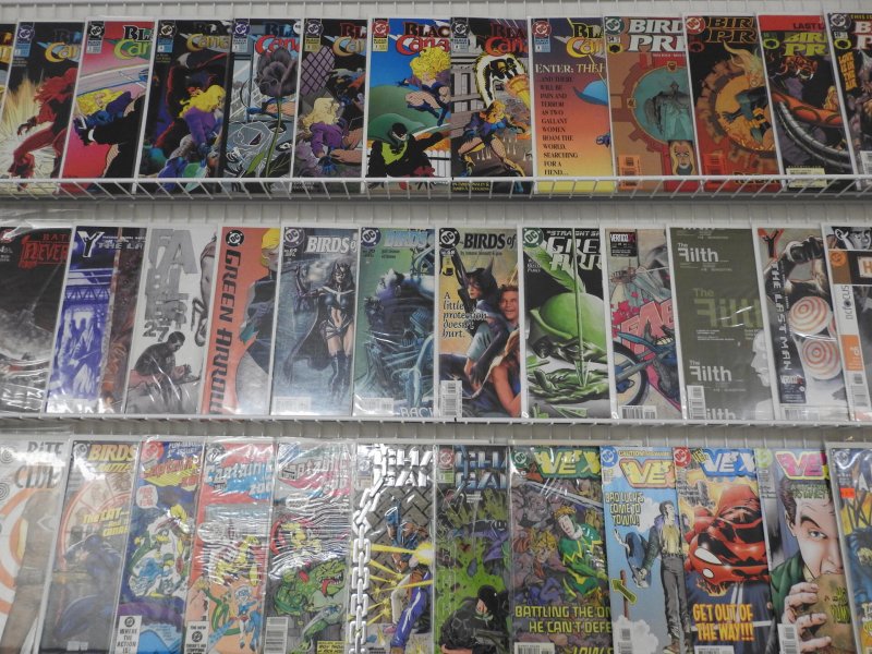 Huge Lot 130+ W/ Batman, Birds of Prey,  & Nightwing Avg VF Condition.