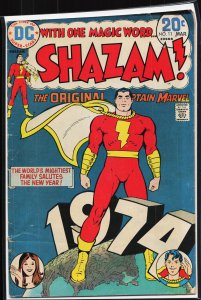 Shazam! #11 (1974) Captain Marvel / Shazam!