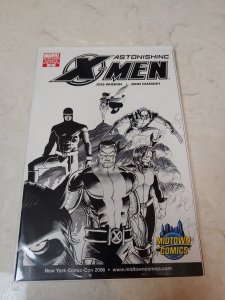 Astonishing X-Men #13 Coliseum of Comics Variant (2006)
