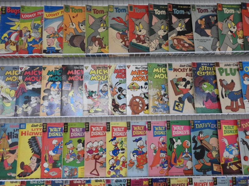 Huge Lot of 180+ Comics W/ Daffy Duck, Tom and Jerry, Donald Duck +More!