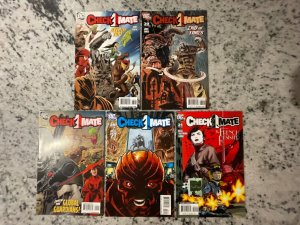 5 Checkmate DC Comic Books # 21 28 29 30 31 Batman Superman Flash Arrow 98 J854