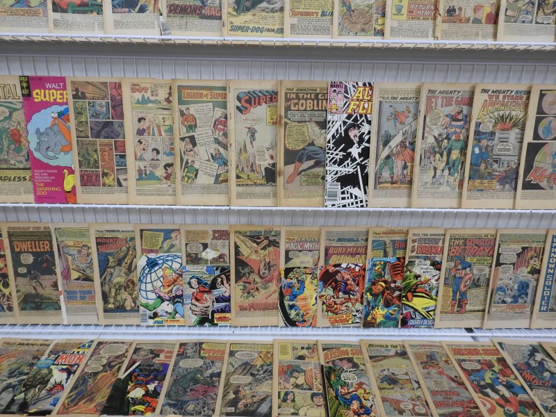 Huge Lot 170+ Low Grade Comics W/ Superman, Daredevil, +More! See desc