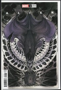 Alien #1 Momoko Cover A (2021) Alien / Aliens
