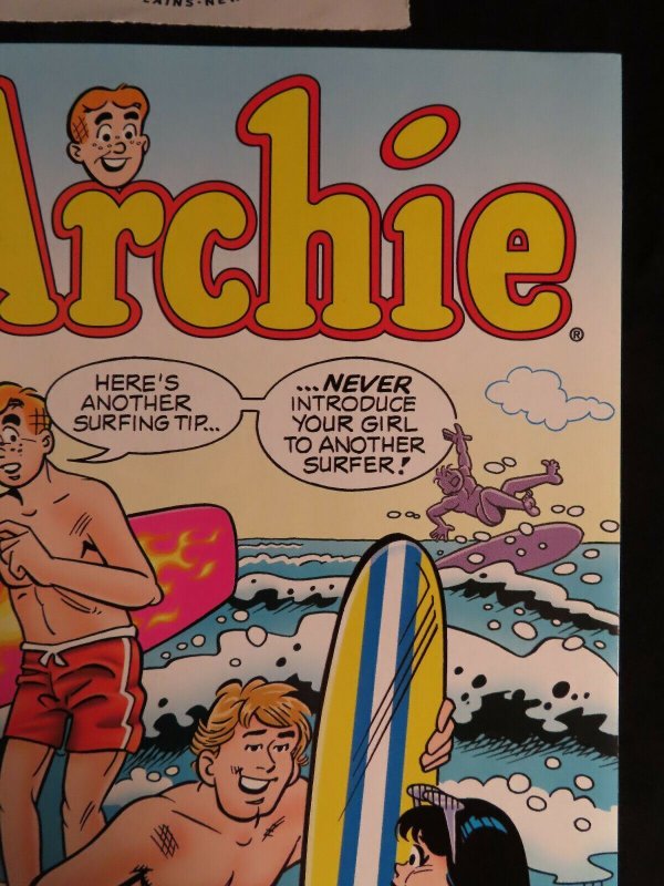 ARCHIE #559 VF/NM BEACH BIKINI cover STAN GOLBERG Archie Comics