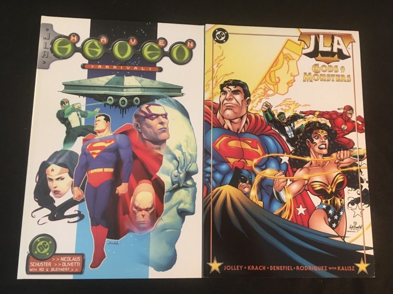 JLA/HAVEN: ARRIVAL, JLA: GODS & MONSTERS VFNM Condition