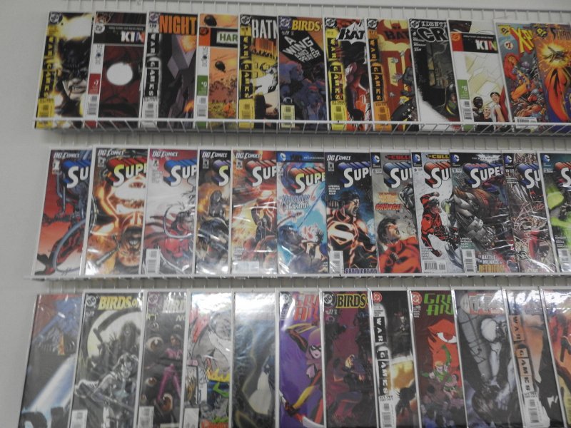 Huge Lot of 150+ Comics W/ Batman, Superboy, Green Arrow + Avg VF+ Condition