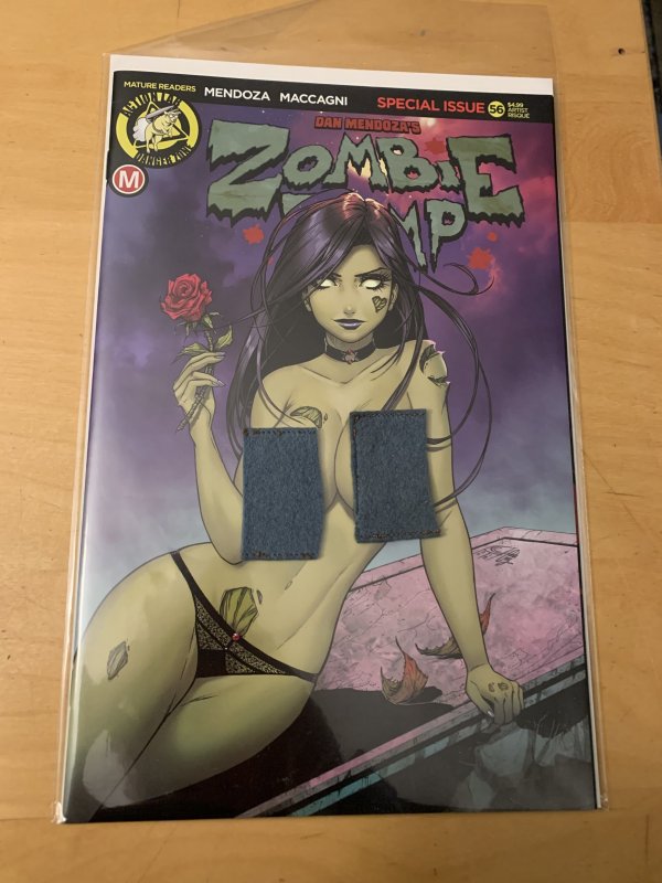 ZOMBIE TRAMP 56 COLLETTE TURNER RISQUE VARIANT, NM 9.4