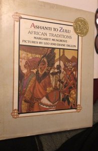 Ashanti to Zulu African traditions, Musgrove, 1977, second print, very large!