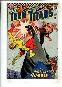 TEEN TITANS #9 (4.0) BIG BEACH RUMBLE!! 1967