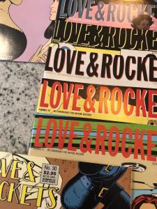 11 Love & Rockets Fantagraphics Magazines #30 31 32 33 34 35 36 37 38 39 40 TD15