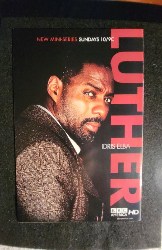 Superman / Batman #77 (2010) buy 1 get a surprise book free