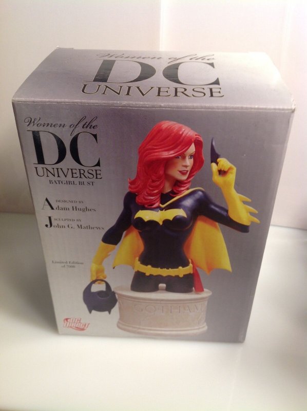 Women of the DC Universe Batgirl mini-bust MIB #2612/7000 Adam Hughes DC Direct