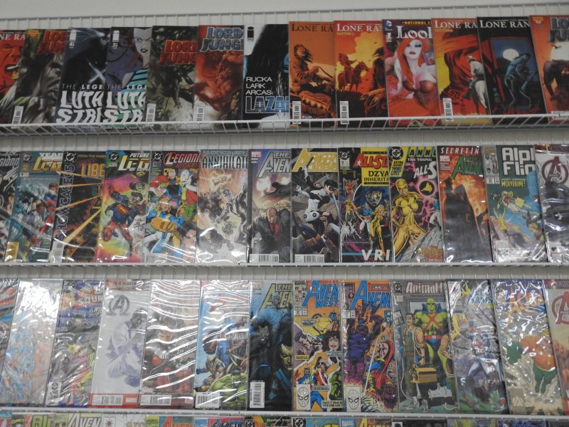 Huge Lot 120 Comics W/ Avengers, Ghost Rider, Alpha Flight+ Avg VF- Condition!