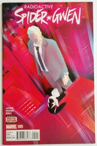 Spider-Gwen #5 (NM-)(2016)
