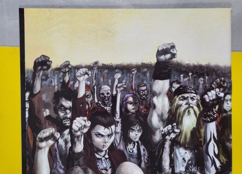 Disturbed Dark Messiah #1 1:20 McFarlane Capullo 10,000 Fists Virgin Variant