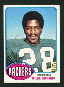 1976 Topps Willie Buchanon #19  NM+