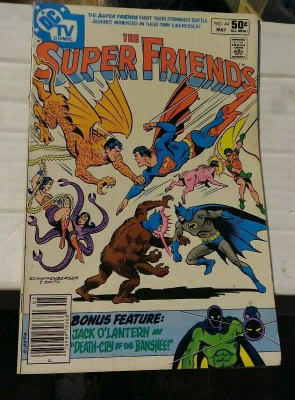 the SUPER FRIENDS # 44 1981 DC COMICS BATMAN SUPERMAN WONDERTWINS AQUAMAN