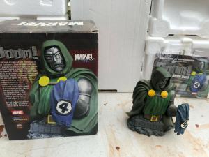 DOCTOR DOOM Resin Bust Diamond Select Toys Fantastic Four #2568/5000 with COA