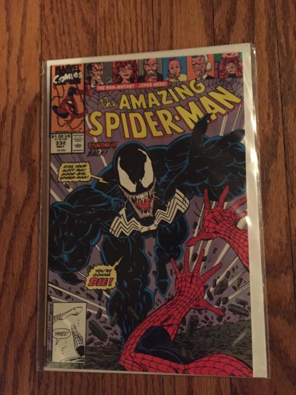 Nice amazing spiderman comic lot. Appearances by Venom, Cap, 2nd Carnage.