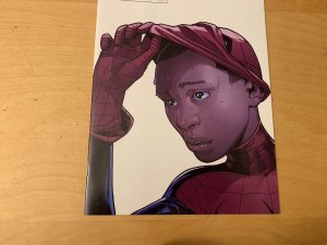 ULTIMATE FALLOUT 4, NM (9.4 - 9.6) 2ND PRINT MILES MORALES UNMASKING VARIANT