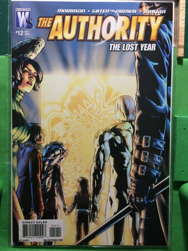 The Authority The Lost Year #12