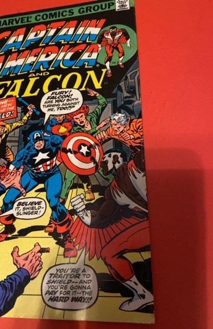 Captain America #217 (1978) 1st marvel boy/Quaser