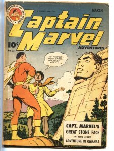 Captain Marvel Adventures #33 - 1944 - Fawcett - G+ - comic book