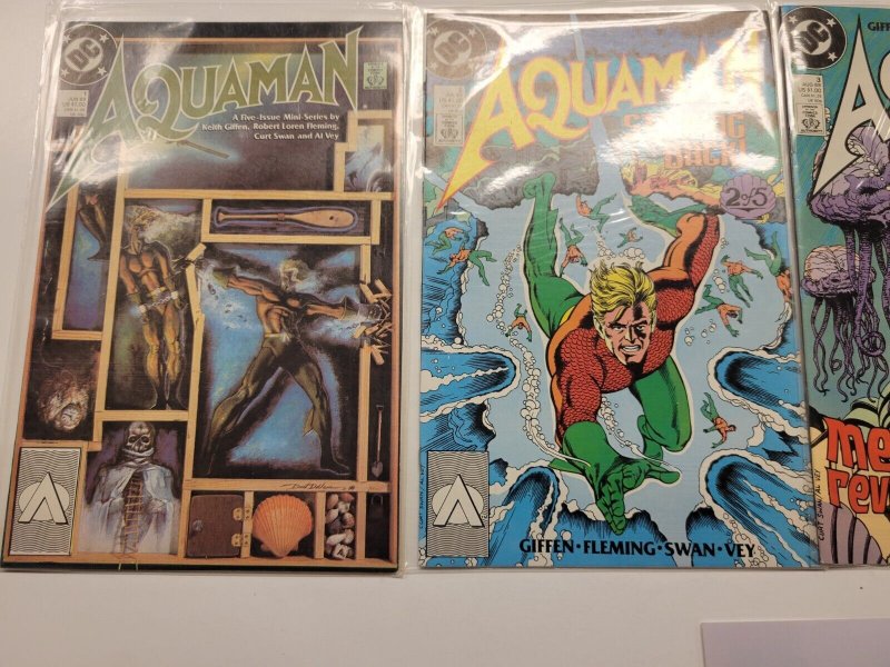 4 Aquaman DC Comic Books #1 2 3 4 Geffen Fleming Swan Vey 76 TJ3
