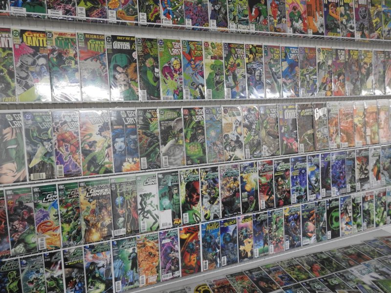 Huge Lot 160+ Comics W/ Green Lantern, & Green Lantern Corps! Avg VF+ see desc