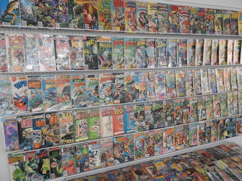 Huge Lot 170+ Comics W/ Justice League, Green Lantern, Swamp Thing, +More Avg FN