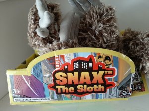 John Adams Snax The Sloth Talking Sloth Mode Plush from A Sloth Life box damage