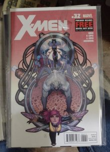 X MEN # 32  2012  Marvel   mutants  pixie storm colossus blank generation