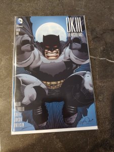 Dark Knight III: The Master Race #1 Phantom Walter Simonson Variant Cover (2016)