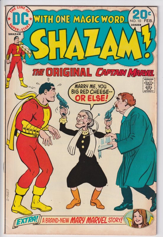 SHAZAM #10 (Feb 1974) FN 6.0 cream to white, some foxing