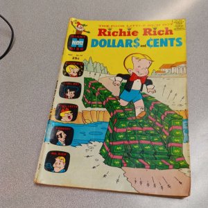 Richie Rich Dollars And Cents #30  (Harvey Comics, 1969) Giant Lotta Little Dot
