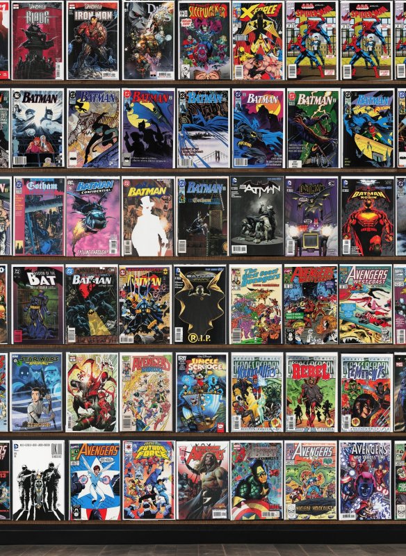 Huge Lot 100+ Comics with Batman, Avengers West Coast & More!