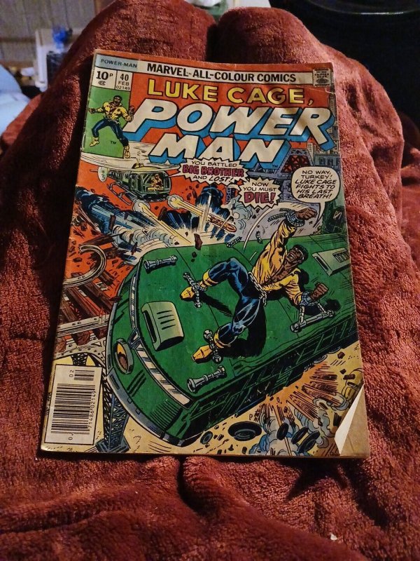 LUKE CAGE POWER MAN #40 JOHN ROMITA COVER HELICOPTER TRAIN 1977 marvel uk price