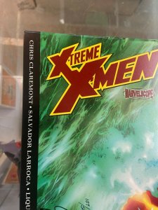 Xtreme X-Men Annual 2001 NM Signed by Chris Claremont