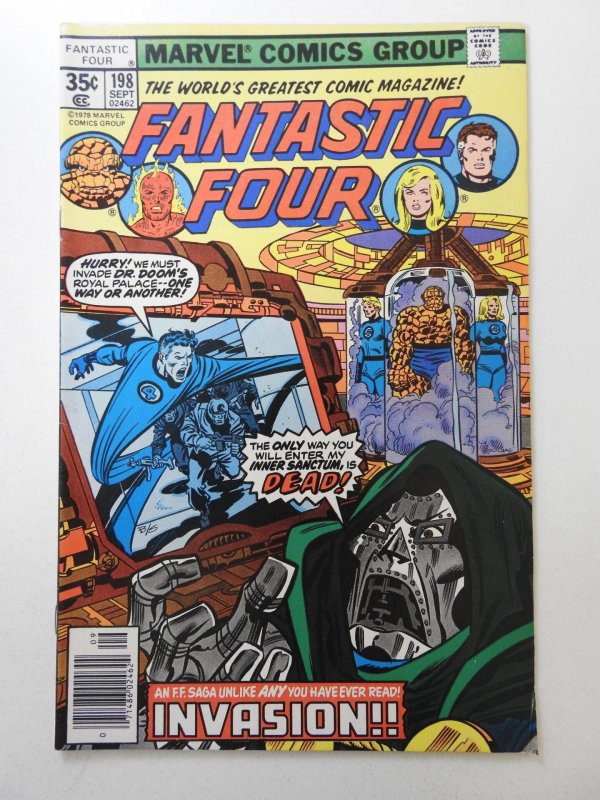 Fantastic Four #198 (1978) vs Dr. Doom! Beautiful VF- Condition!