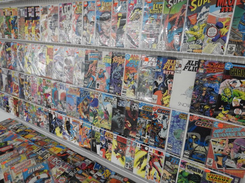 Huge Lot 160+ W/Spider-Man,  Teen Titans, Superman+ Avg VF- Condition!