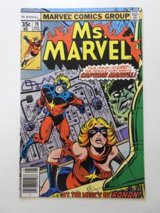 Ms. Marvel #19 (1978) W/ Captain Marvel! Sharp VF Condition!