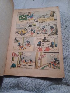 Four Color #286 Canadian Edition 1950 Mickey Mouse & Uninvited Guest Dell Comic