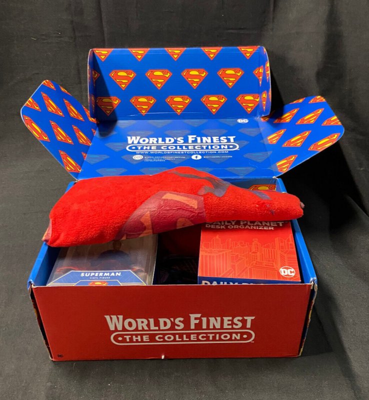 WORLD'S FINEST COLLECTION SUPERMAN LOOT CRATE W/ BLANKET,  FIGURE + MORE