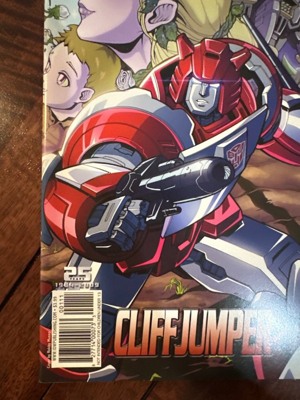 Transformers Spotlight: Cliffjumper (2009)